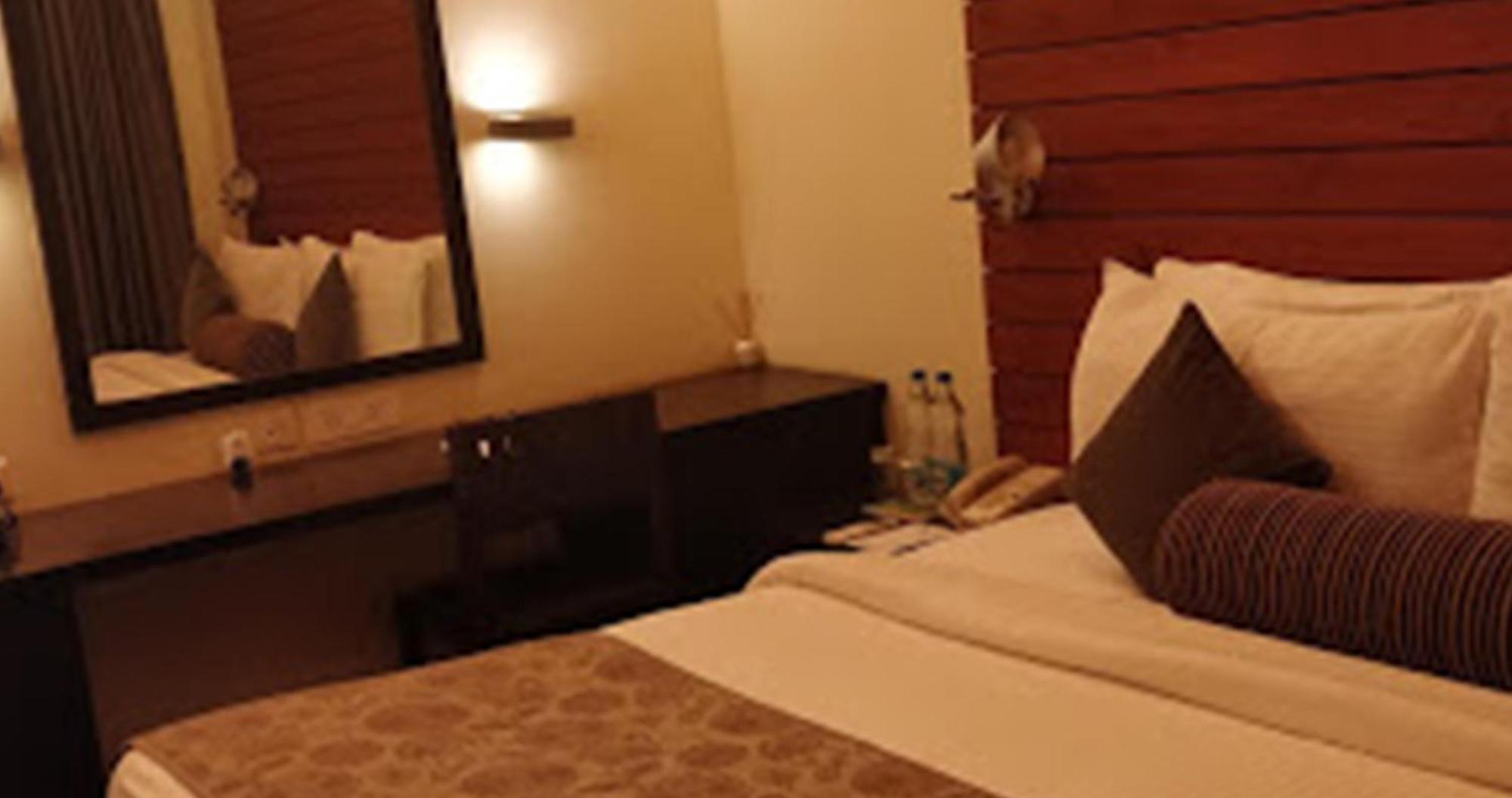 The Golkonda Resort And Spa Hyderabad Exterior photo